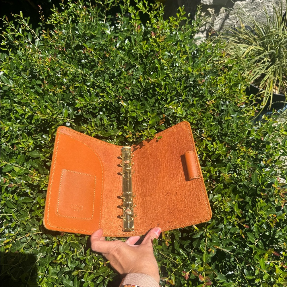 Unisex Tan Leather Planner with Gold Rings